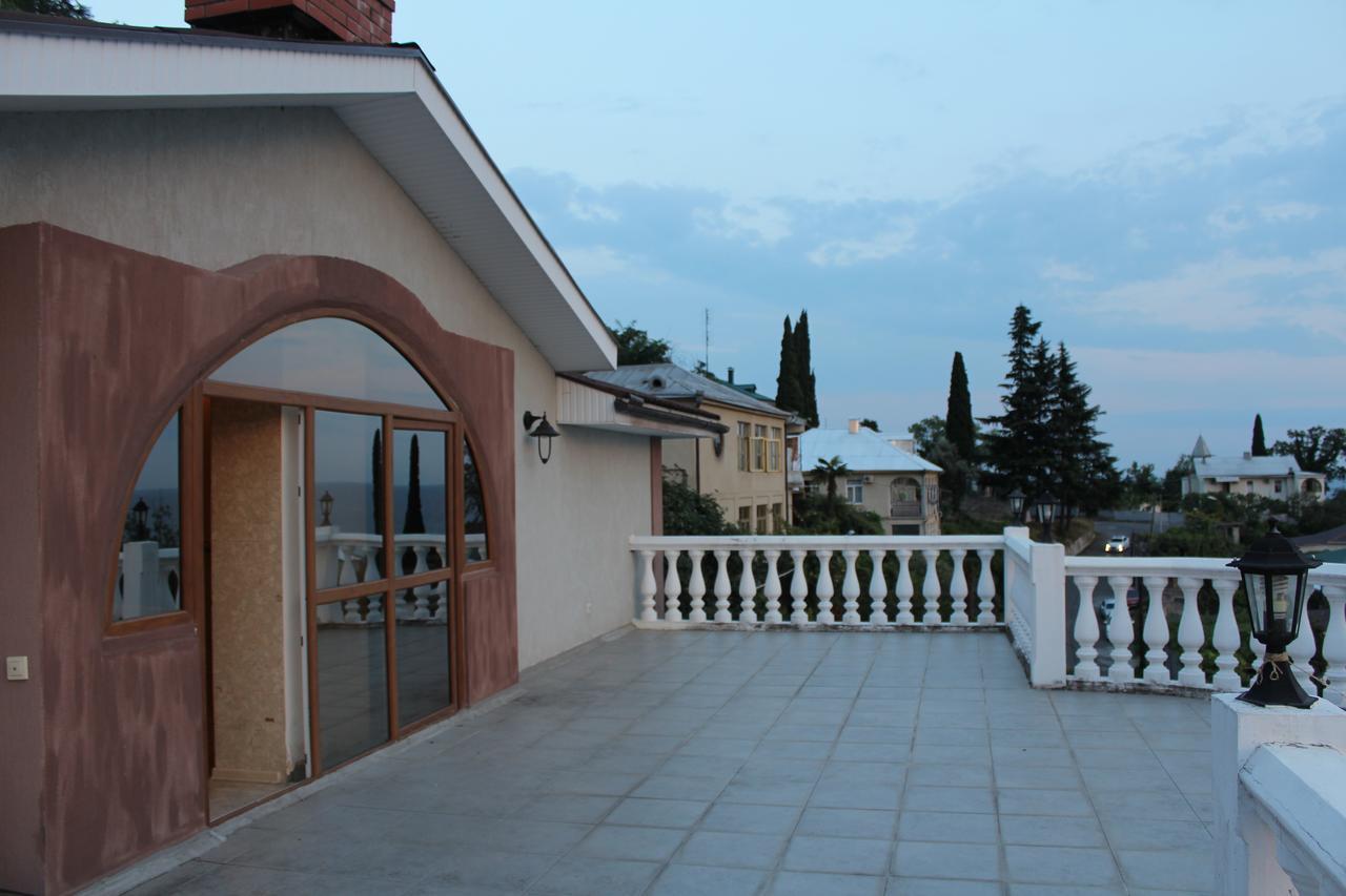 Mamzyshkha Guest House Гагра Екстер'єр фото
