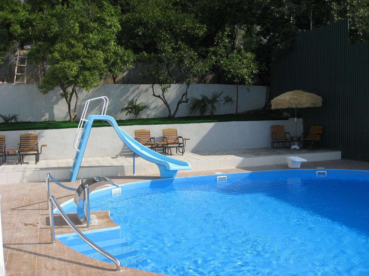 Mamzyshkha Guest House Гагра Екстер'єр фото