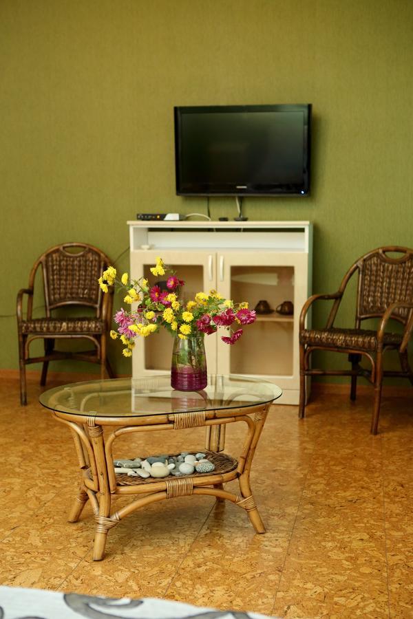 Mamzyshkha Guest House Гагра Екстер'єр фото