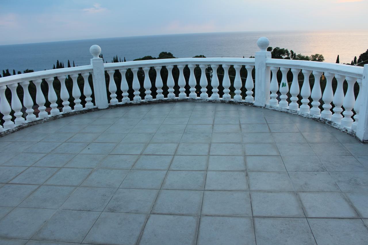 Mamzyshkha Guest House Гагра Екстер'єр фото