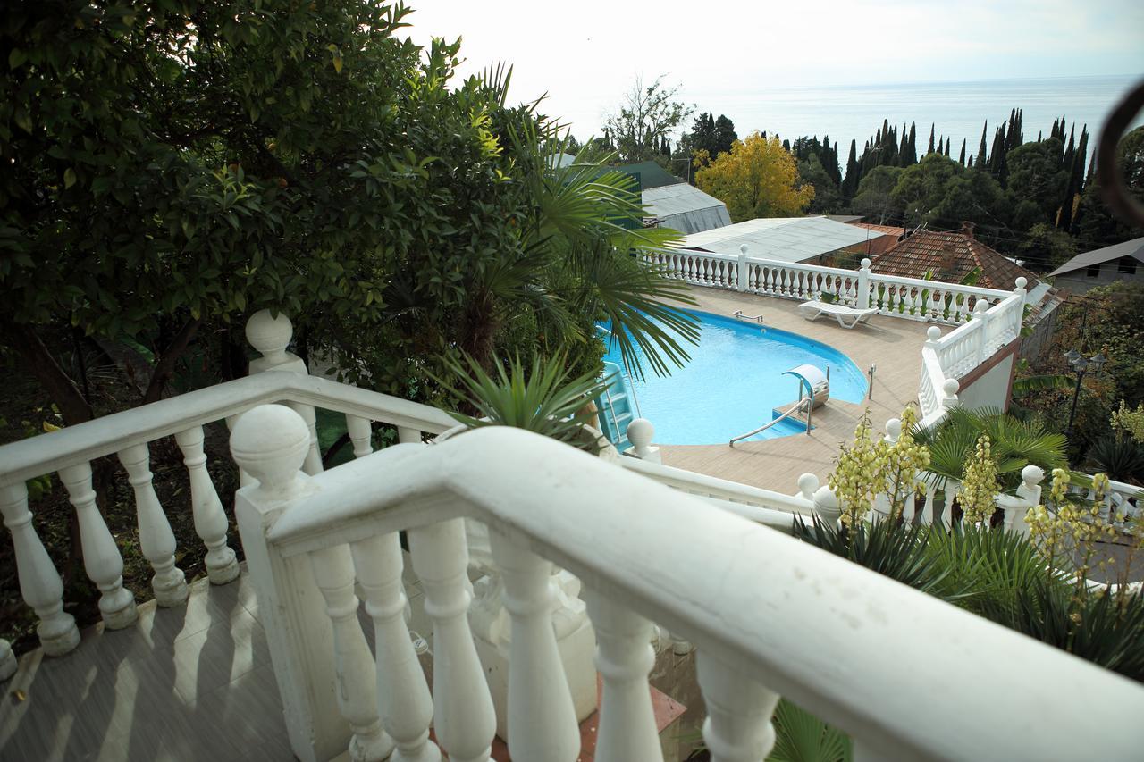 Mamzyshkha Guest House Гагра Екстер'єр фото
