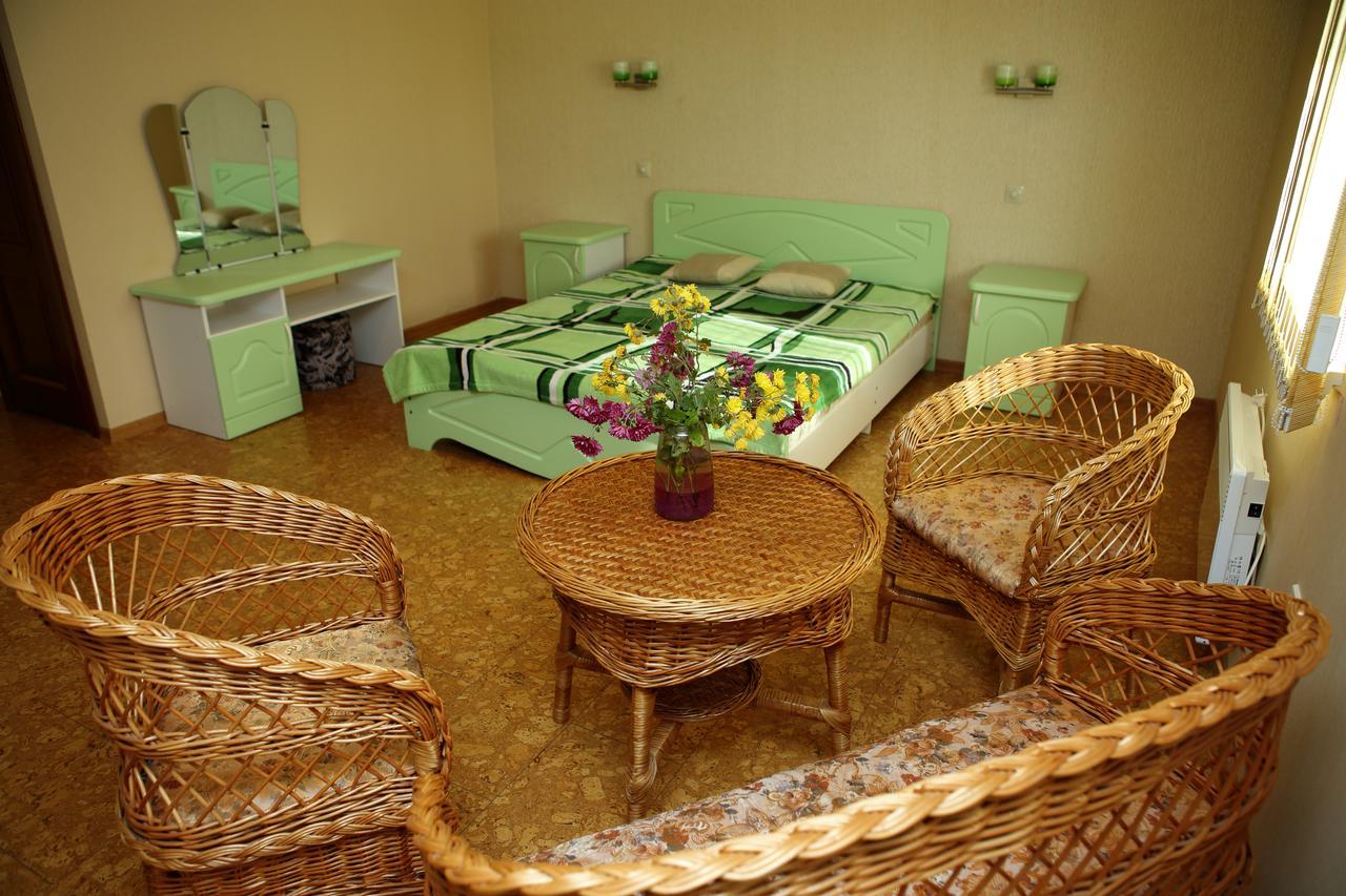 Mamzyshkha Guest House Гагра Екстер'єр фото